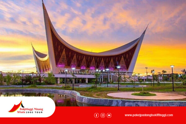 Discover-the-Best-West-Sumatra-Tours