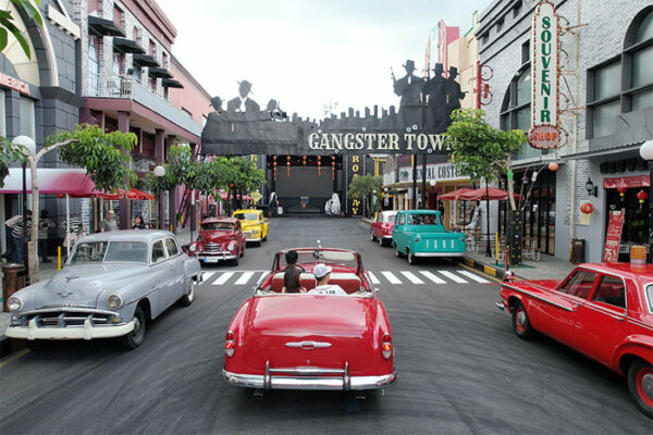 museum-angkot-Gangster-Town museum-angkot-Gangster-Town